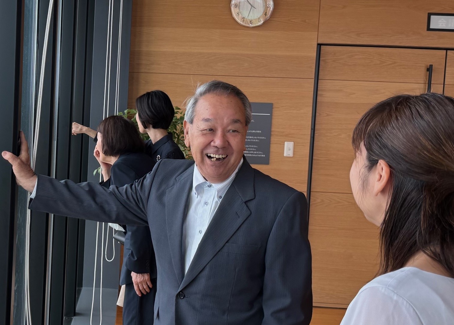 希望大使冨上さん2