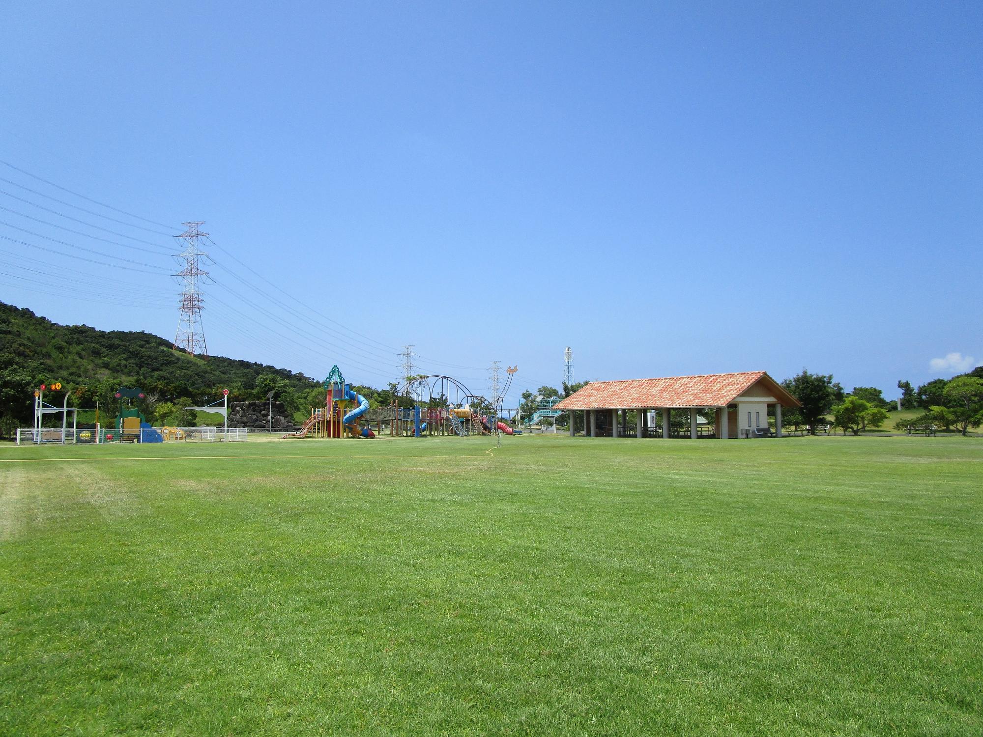 芝生広場