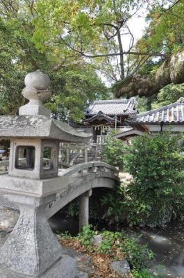 湯川子安神社