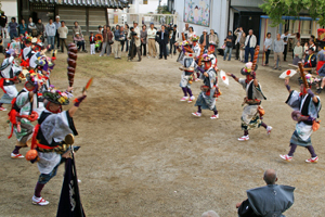 戯瓢踊