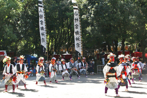 戯瓢踊